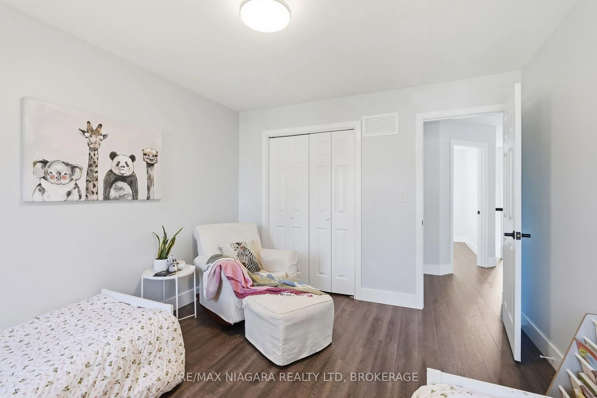 Photo 61 of 12 Lakeview Avenue, Grimsby, Grimsby Beach — HOMEH