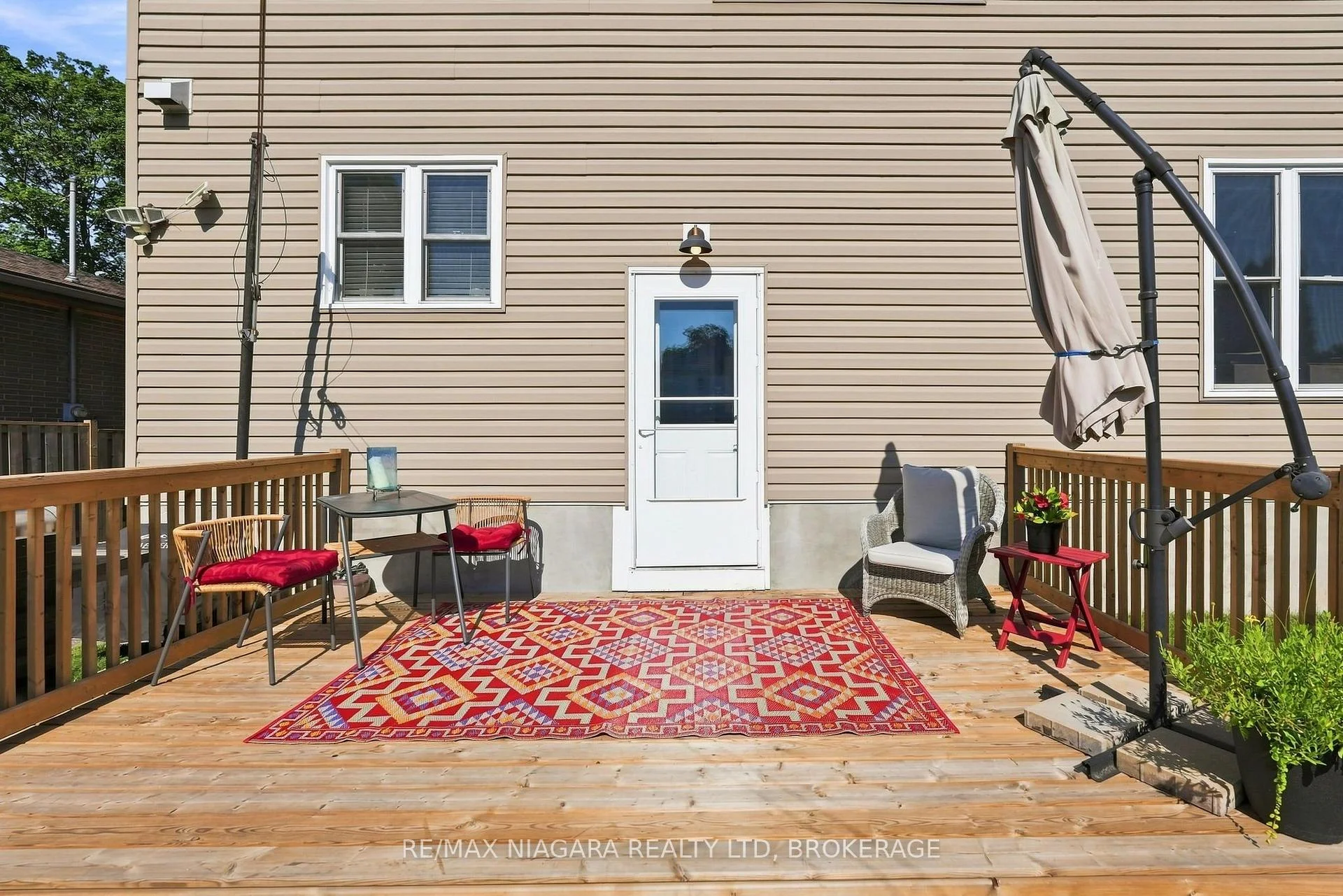 Photo 76 of 12 Lakeview Avenue, Grimsby, Grimsby Beach — HOMEH