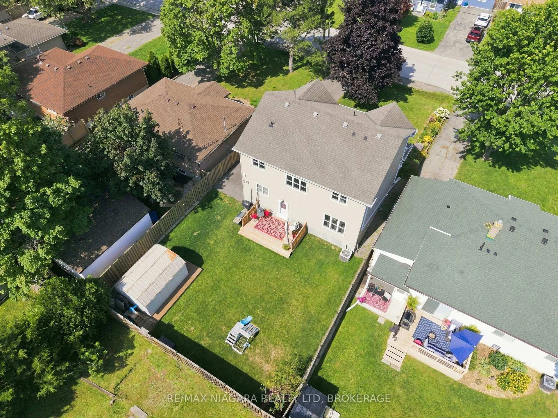 Photo 92 of 12 Lakeview Avenue, Grimsby, Grimsby Beach — HOMEH