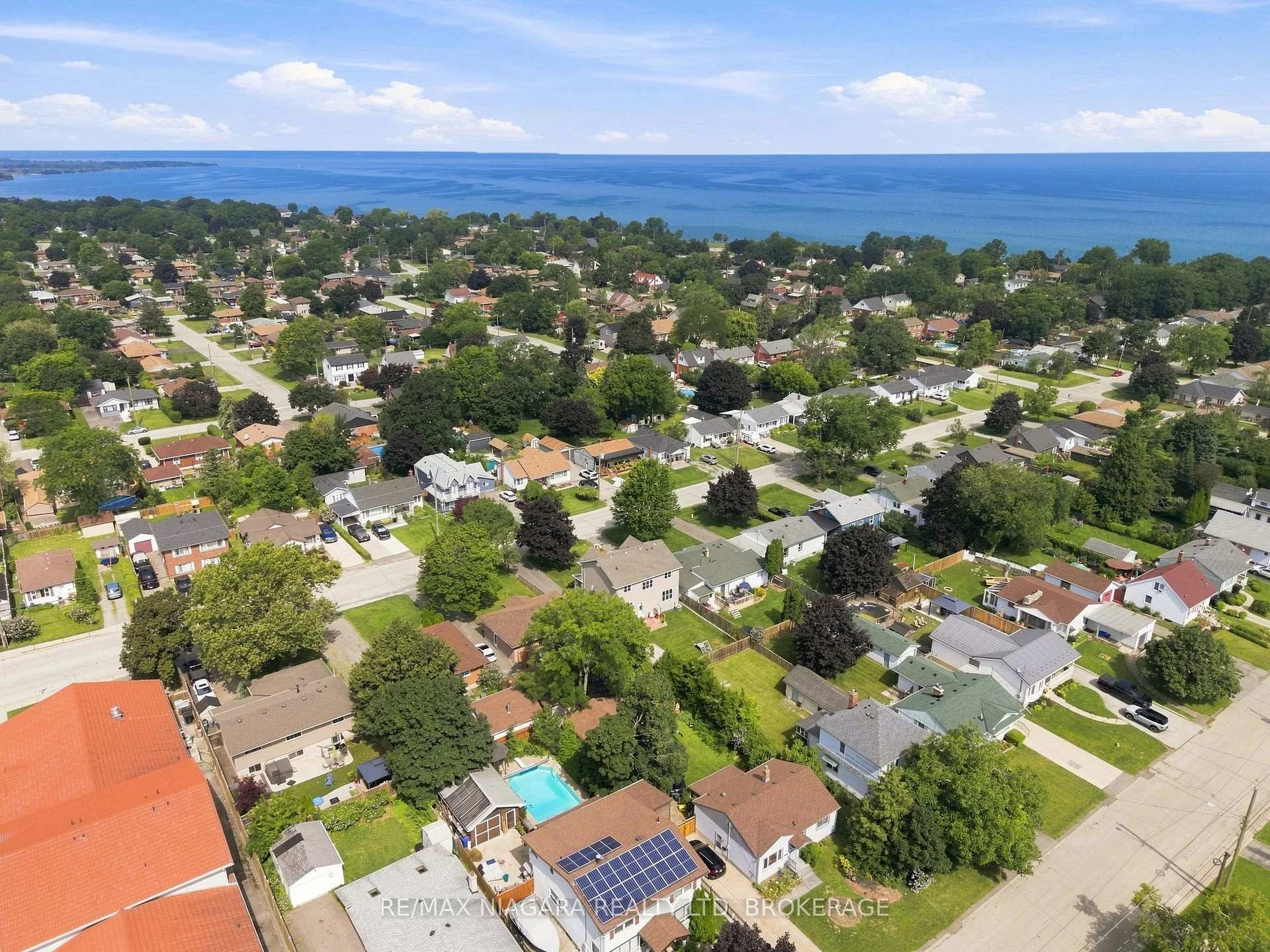 Photo 95 of 12 Lakeview Avenue, Grimsby, Grimsby Beach — HOMEH