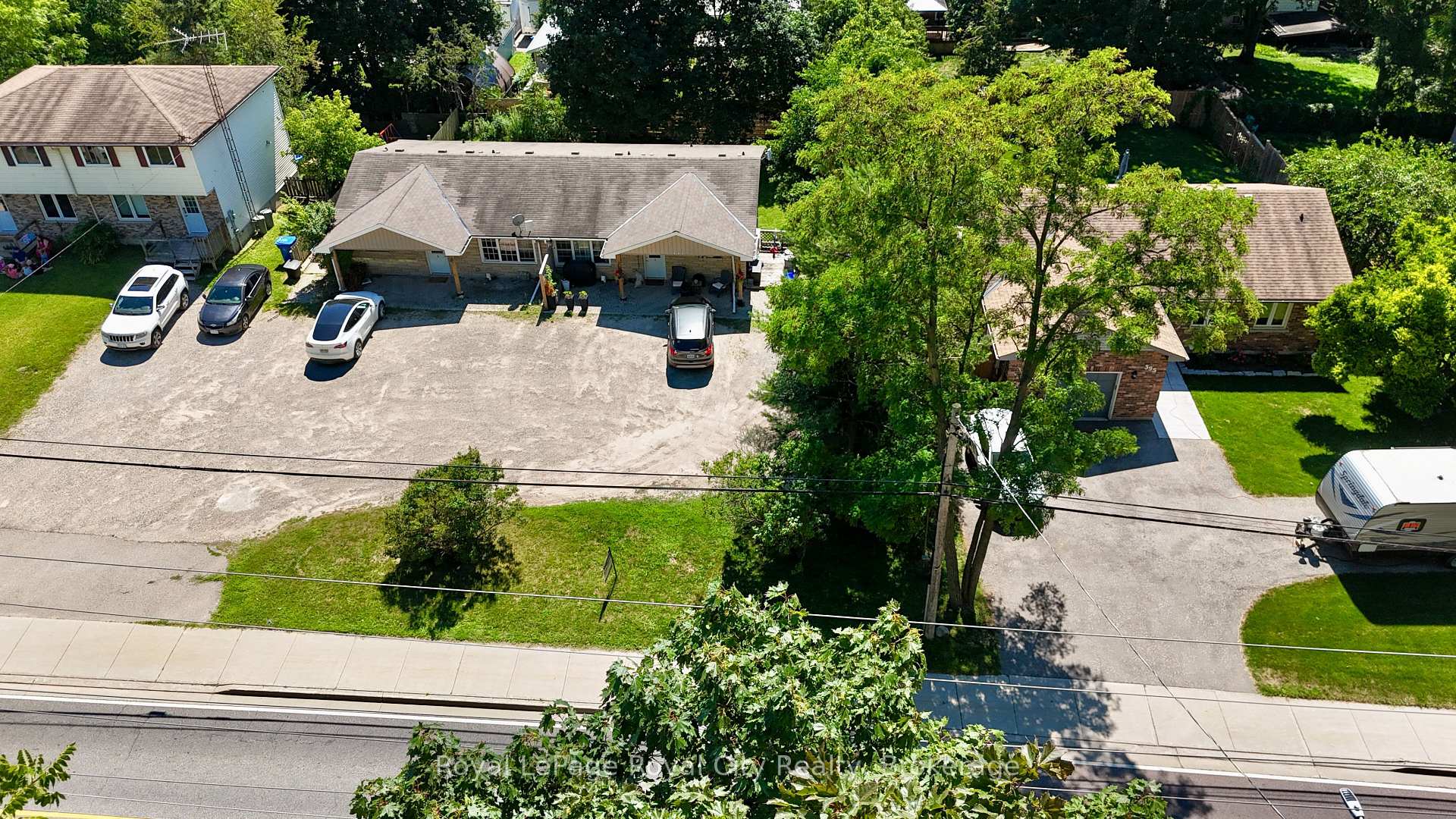 Photo 6 of 405 Main Street S, Guelph/Eramosa, Rockwood — HOMEH