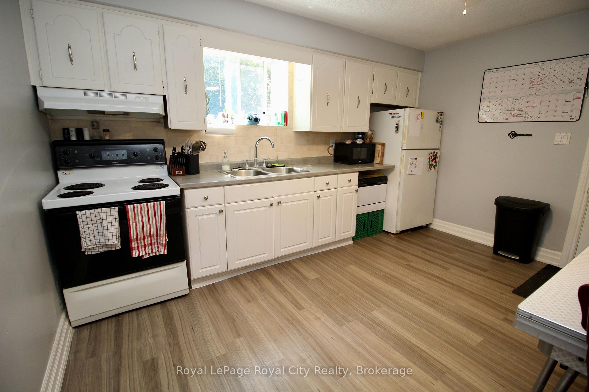 Photo 20 of 405 Main Street S, Guelph/Eramosa, Rockwood — HOMEH