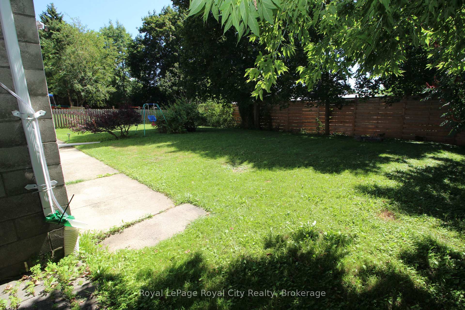Photo 38 of 405 Main Street S, Guelph/Eramosa, Rockwood — HOMEH