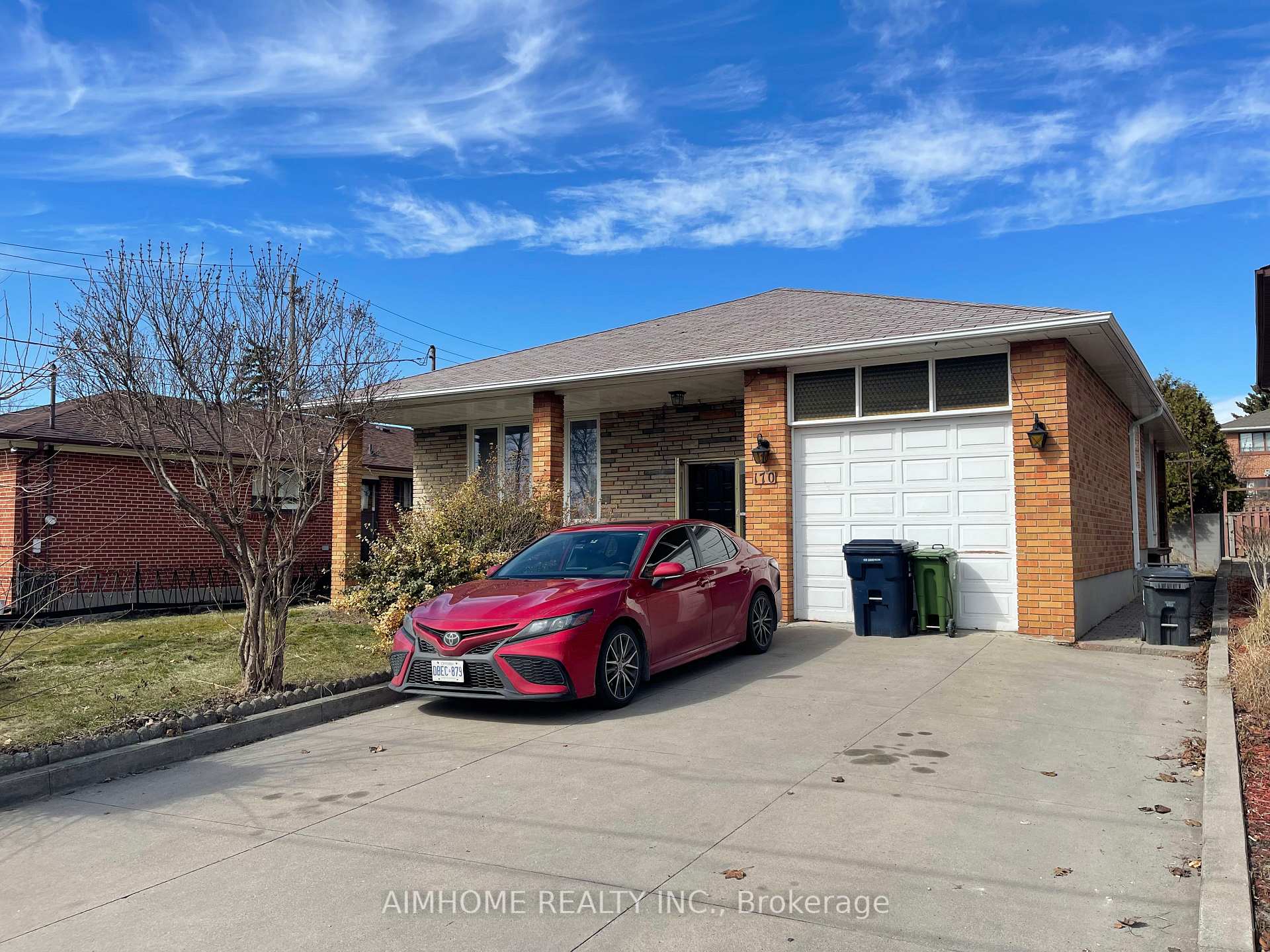 Photo 2 of 170 Gracefield Avenue, North York, Maple Leaf — HOMEH