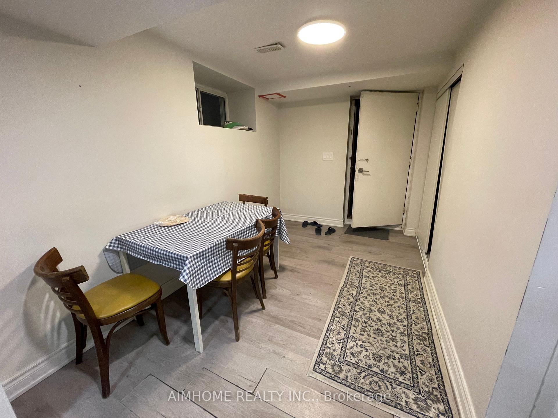 Photo 16 of 170 Gracefield Avenue, North York, Maple Leaf — HOMEH