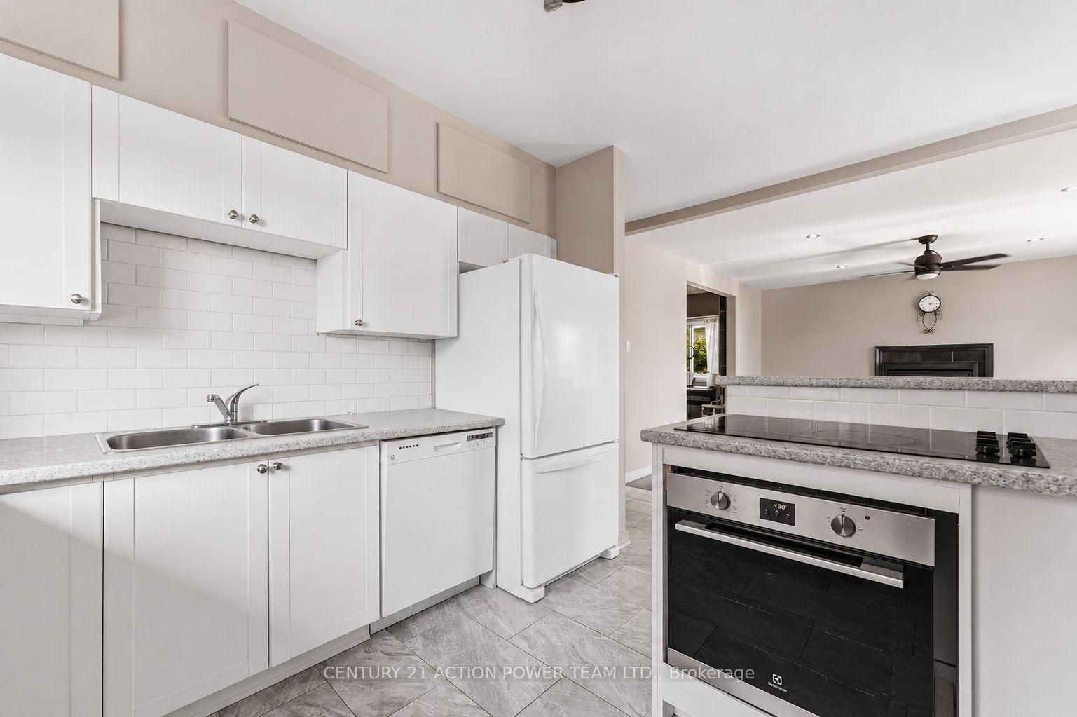 Photo 12 of 1221 Kitchener Avenue W, Ottawa, Ellwood — HOMEH