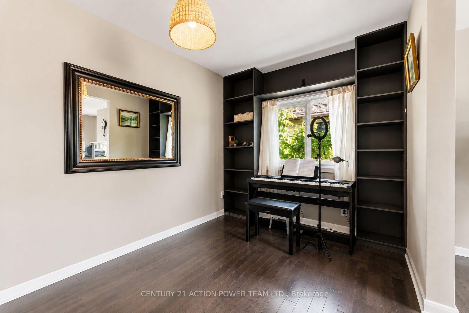 Photo 16 of 1221 Kitchener Avenue W, Ottawa, Ellwood — HOMEH