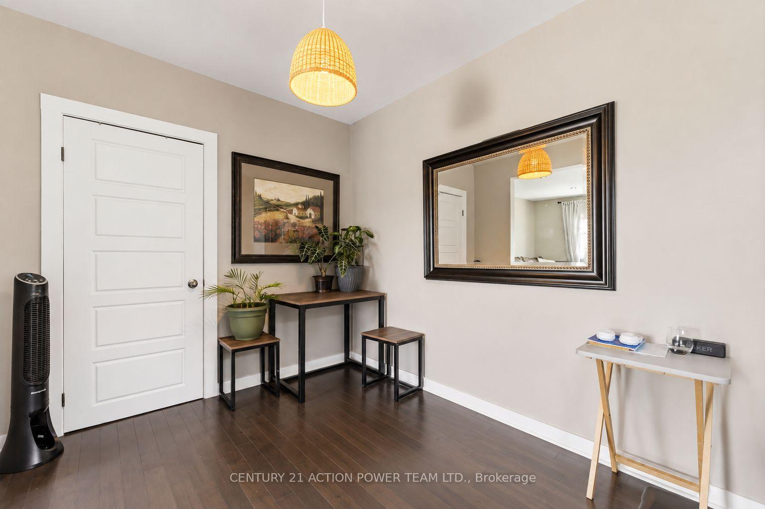 Photo 18 of 1221 Kitchener Avenue W, Ottawa, Ellwood — HOMEH
