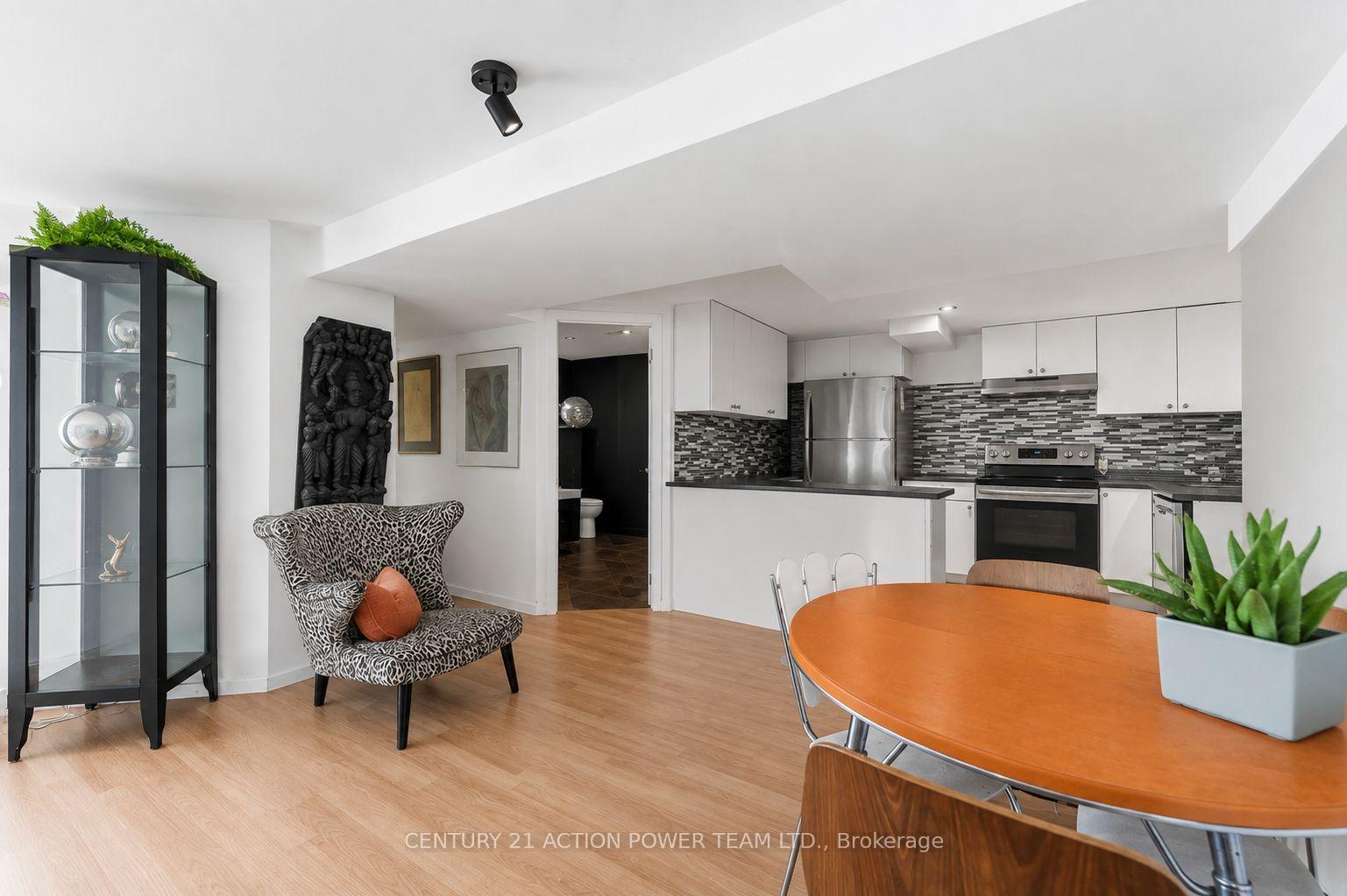 Photo 32 of 1221 Kitchener Avenue W, Ottawa, Ellwood — HOMEH