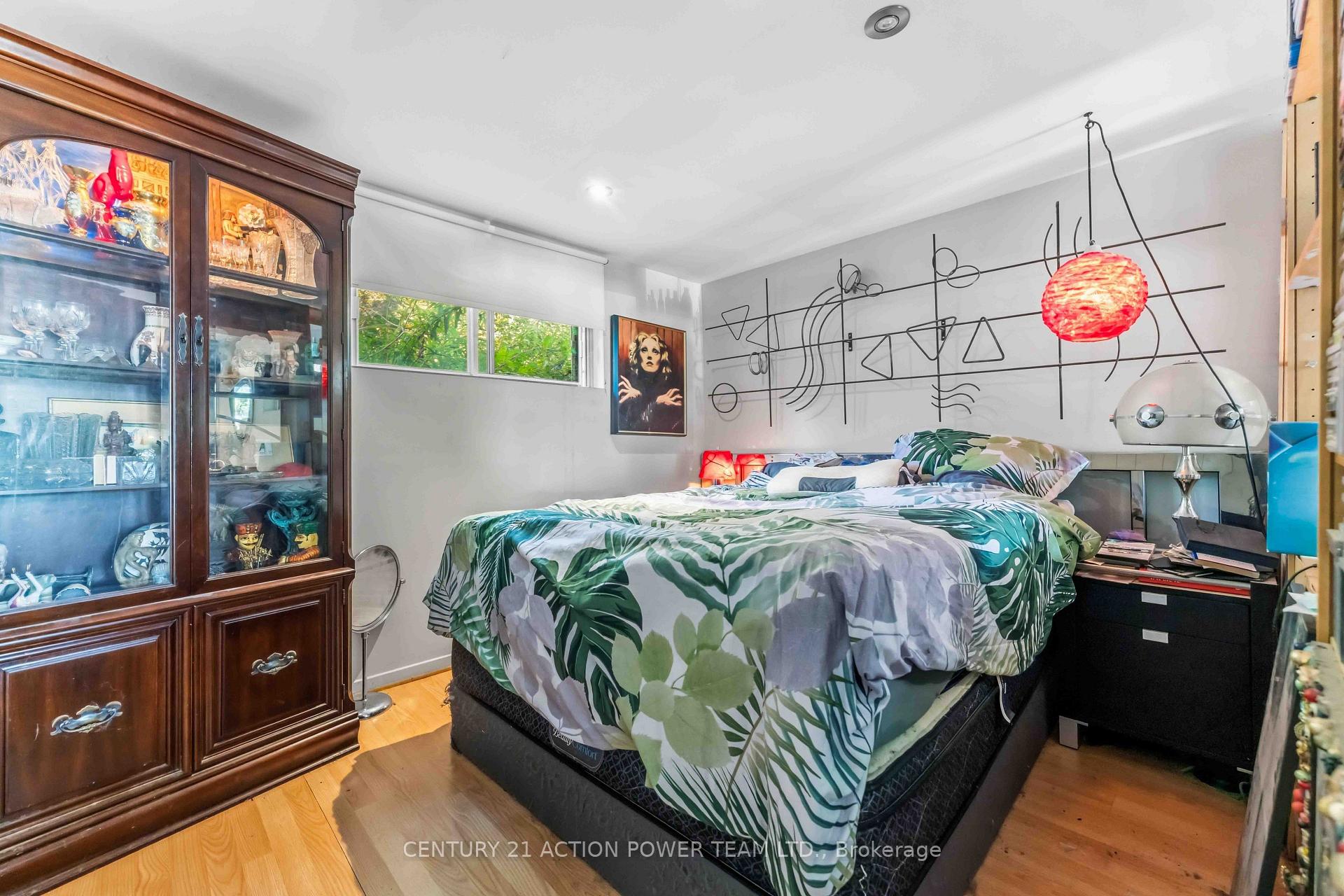 Photo 35 of 1221 Kitchener Avenue W, Ottawa, Ellwood — HOMEH