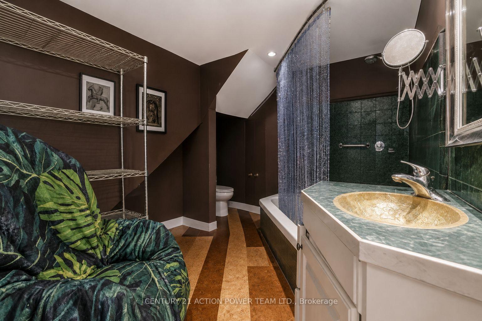Photo 42 of 1221 Kitchener Avenue W, Ottawa, Ellwood — HOMEH