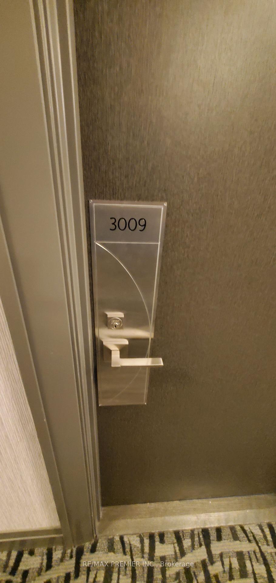 Photo 2 of Unit 3009, 3600 Highway 7, Vaughan, Vaughan Corporate Centre — HOMEH