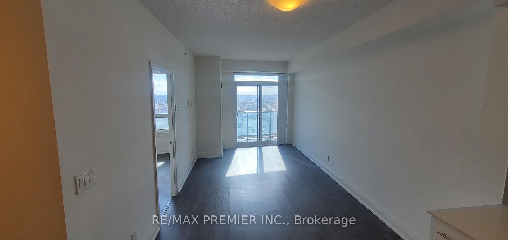 Photo 5 of Unit 3009, 3600 Highway 7, Vaughan, Vaughan Corporate Centre — HOMEH