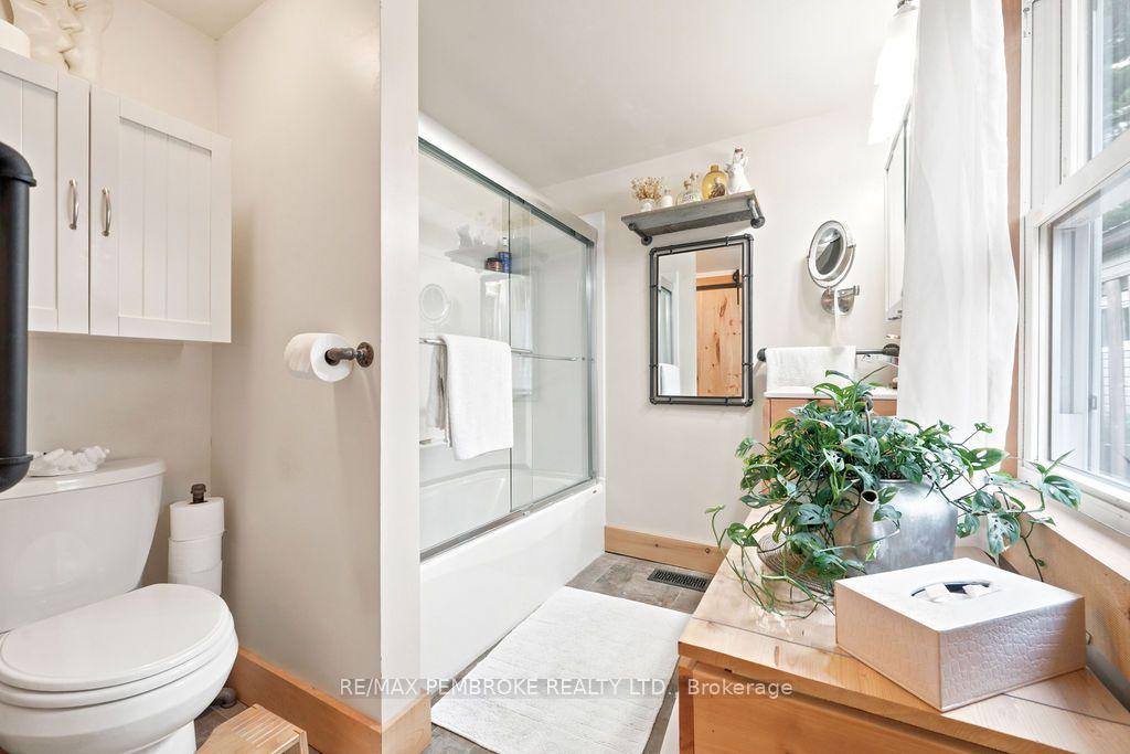 Photo 24 of 890 Lea Street, Pembroke, Pembroke — HOMEH