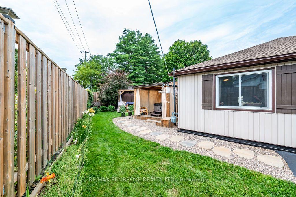 Photo 26 of 890 Lea Street, Pembroke, Pembroke — HOMEH