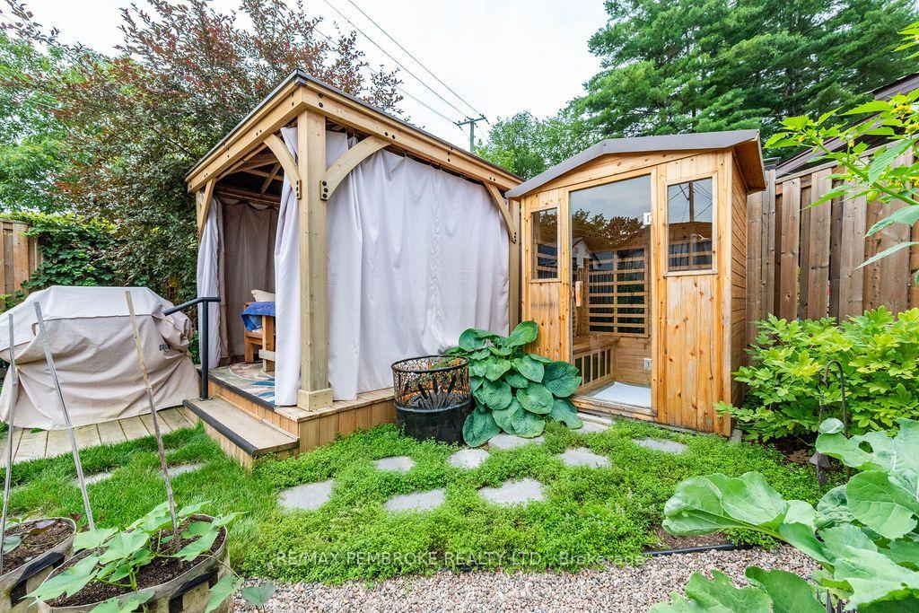 Photo 32 of 890 Lea Street, Pembroke, Pembroke — HOMEH