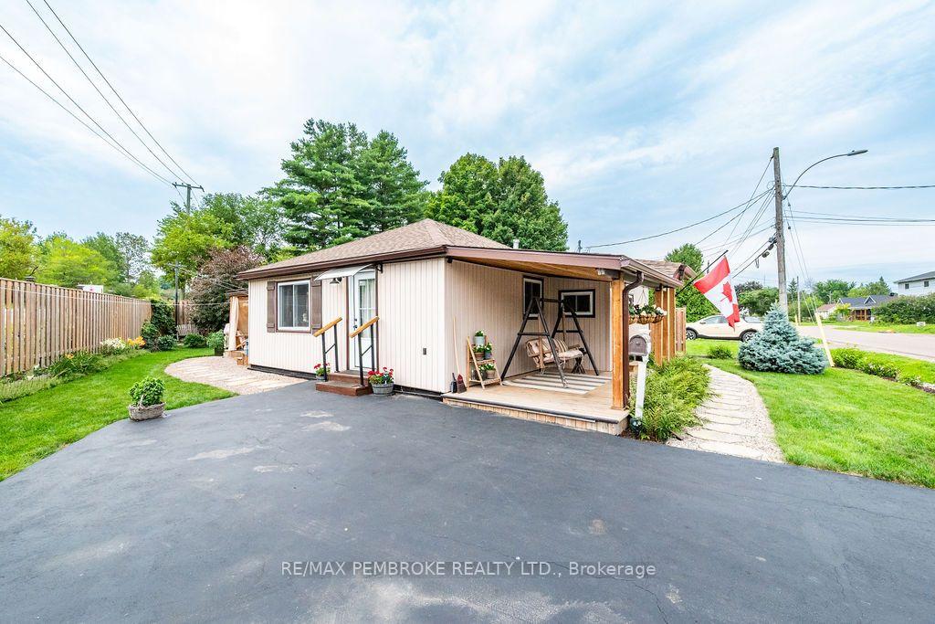 Photo 40 of 890 Lea Street, Pembroke, Pembroke — HOMEH
