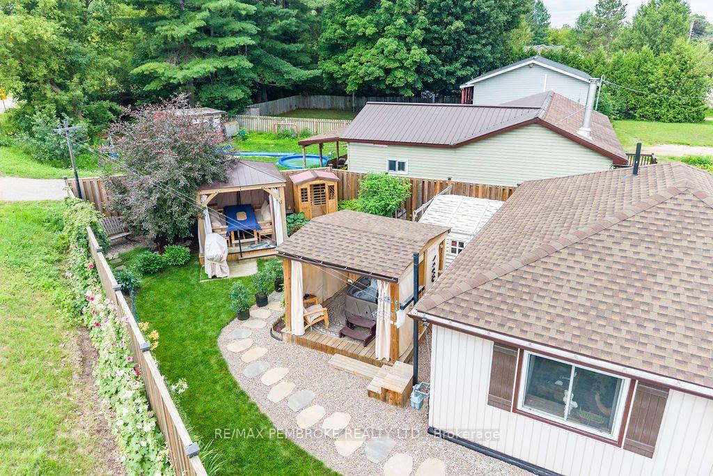 Photo 44 of 890 Lea Street, Pembroke, Pembroke — HOMEH