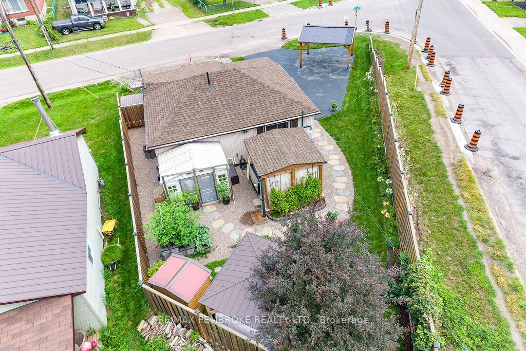 Photo 47 of 890 Lea Street, Pembroke, Pembroke — HOMEH