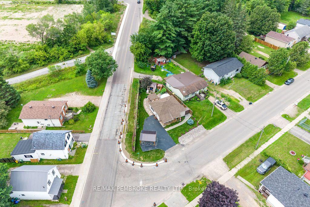 Photo 49 of 890 Lea Street, Pembroke, Pembroke — HOMEH