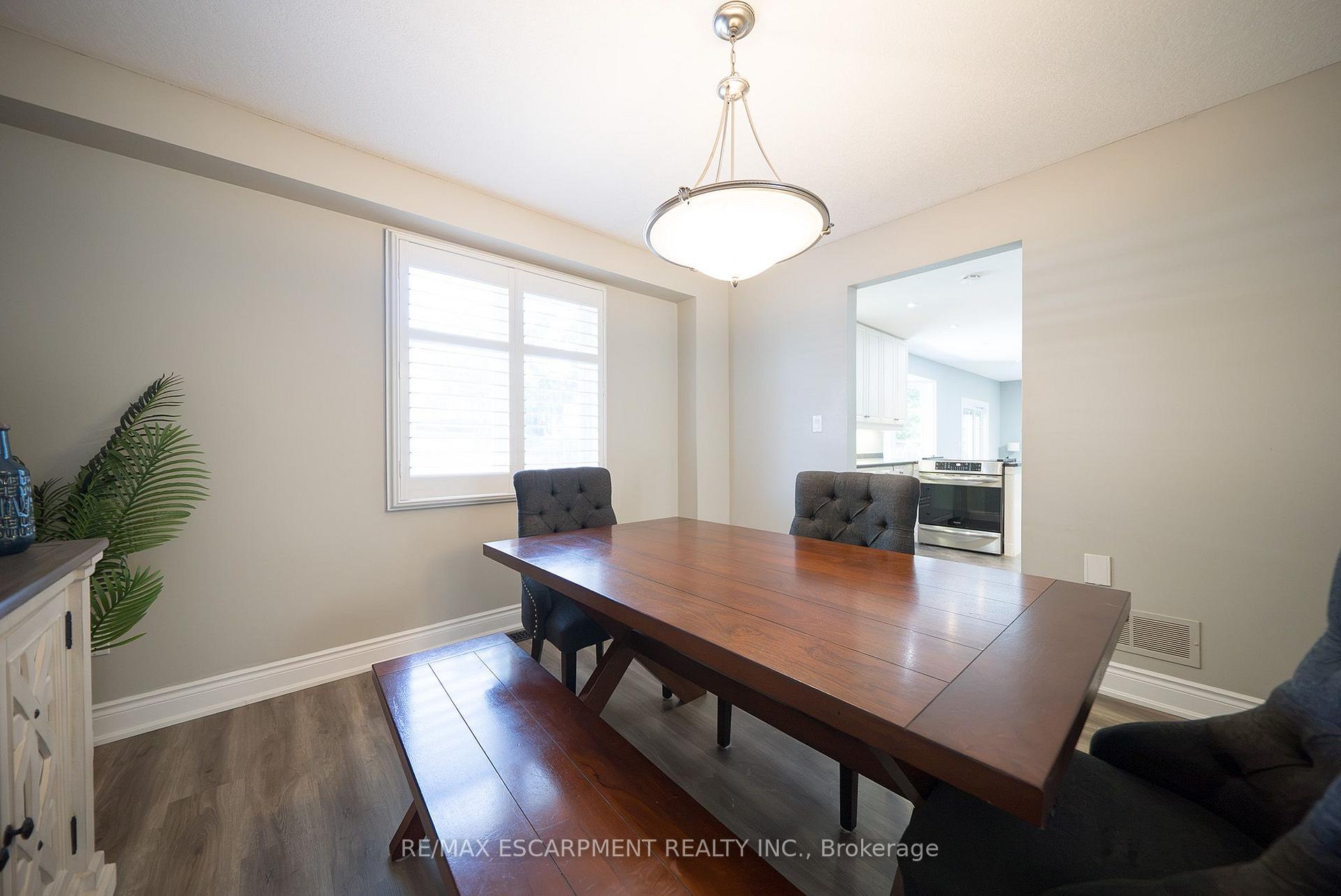 Photo 10 of 20 Hogarth Road, Brantford, Lion's Park — HOMEH