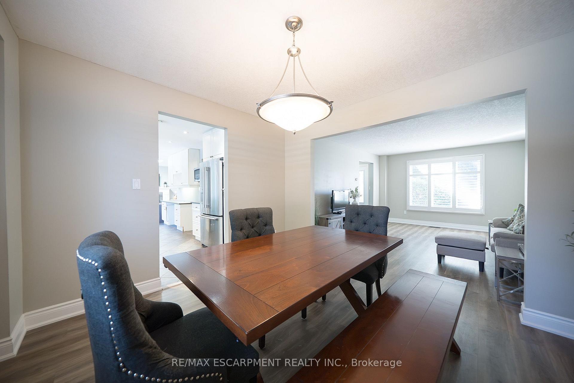 Photo 11 of 20 Hogarth Road, Brantford, Lion's Park — HOMEH