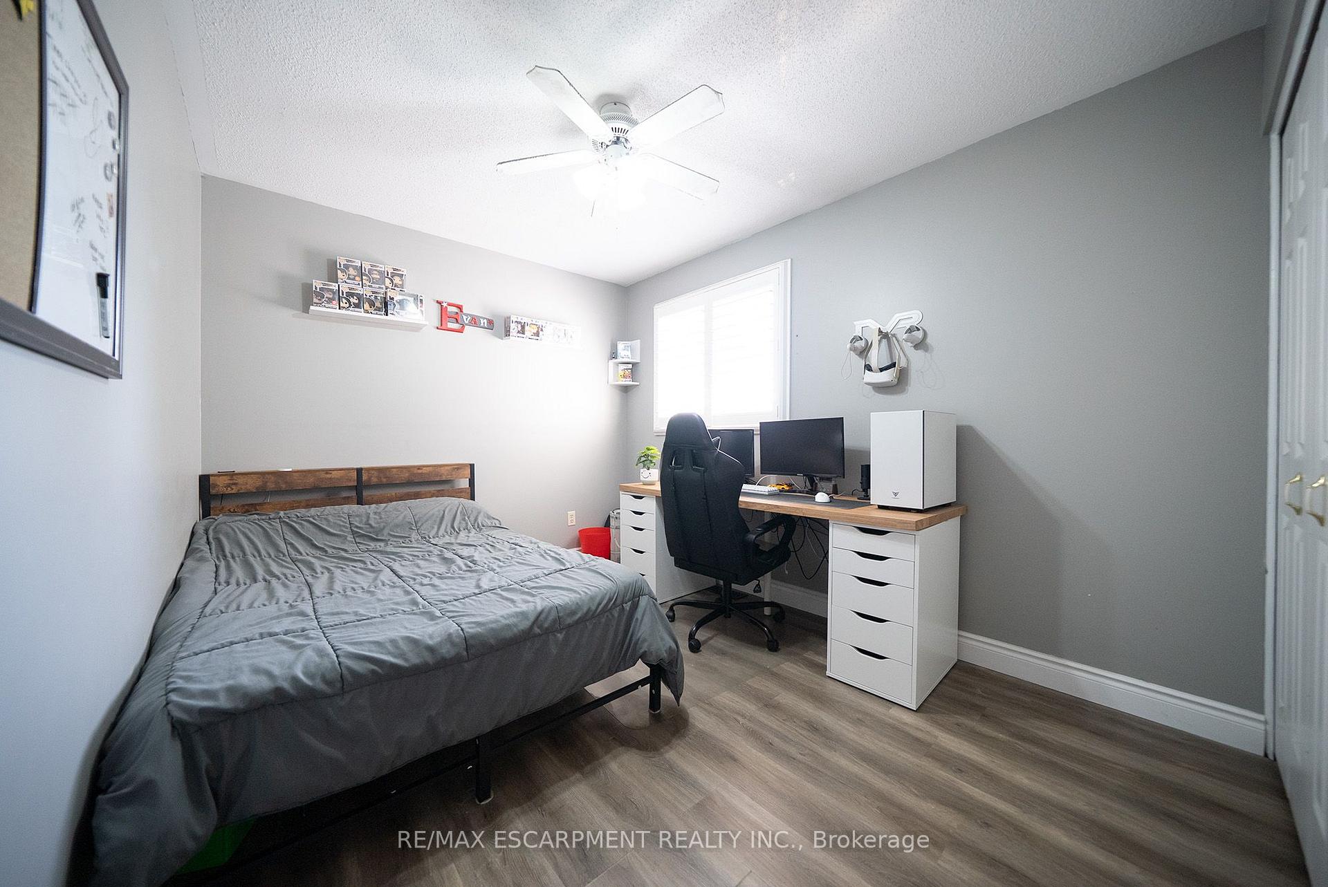 Photo 30 of 20 Hogarth Road, Brantford, Lion's Park — HOMEH