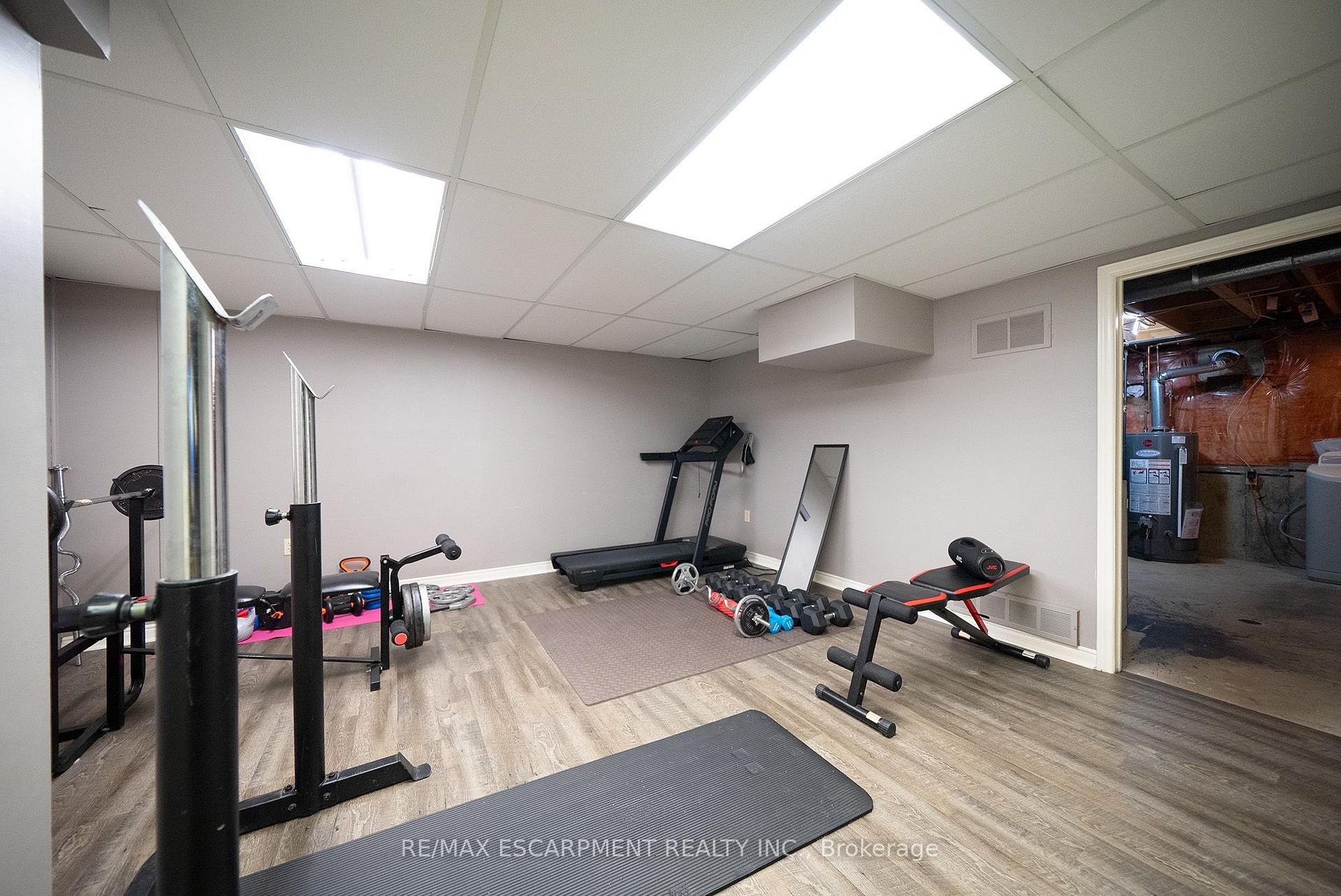 Photo 36 of 20 Hogarth Road, Brantford, Lion's Park — HOMEH