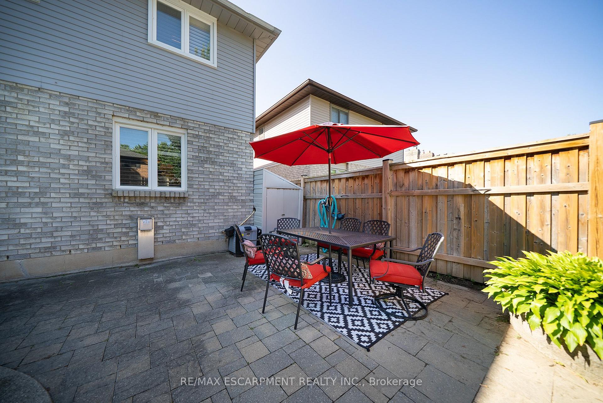 Photo 41 of 20 Hogarth Road, Brantford, Lion's Park — HOMEH