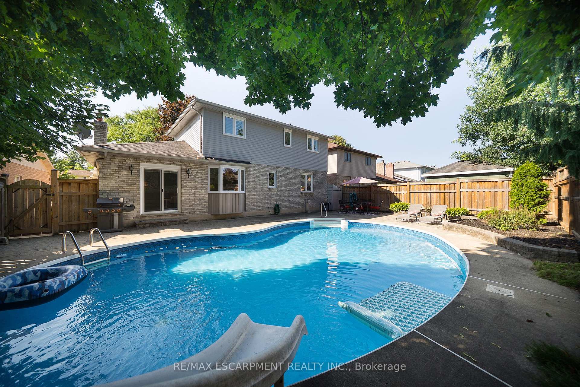 Photo 43 of 20 Hogarth Road, Brantford, Lion's Park — HOMEH