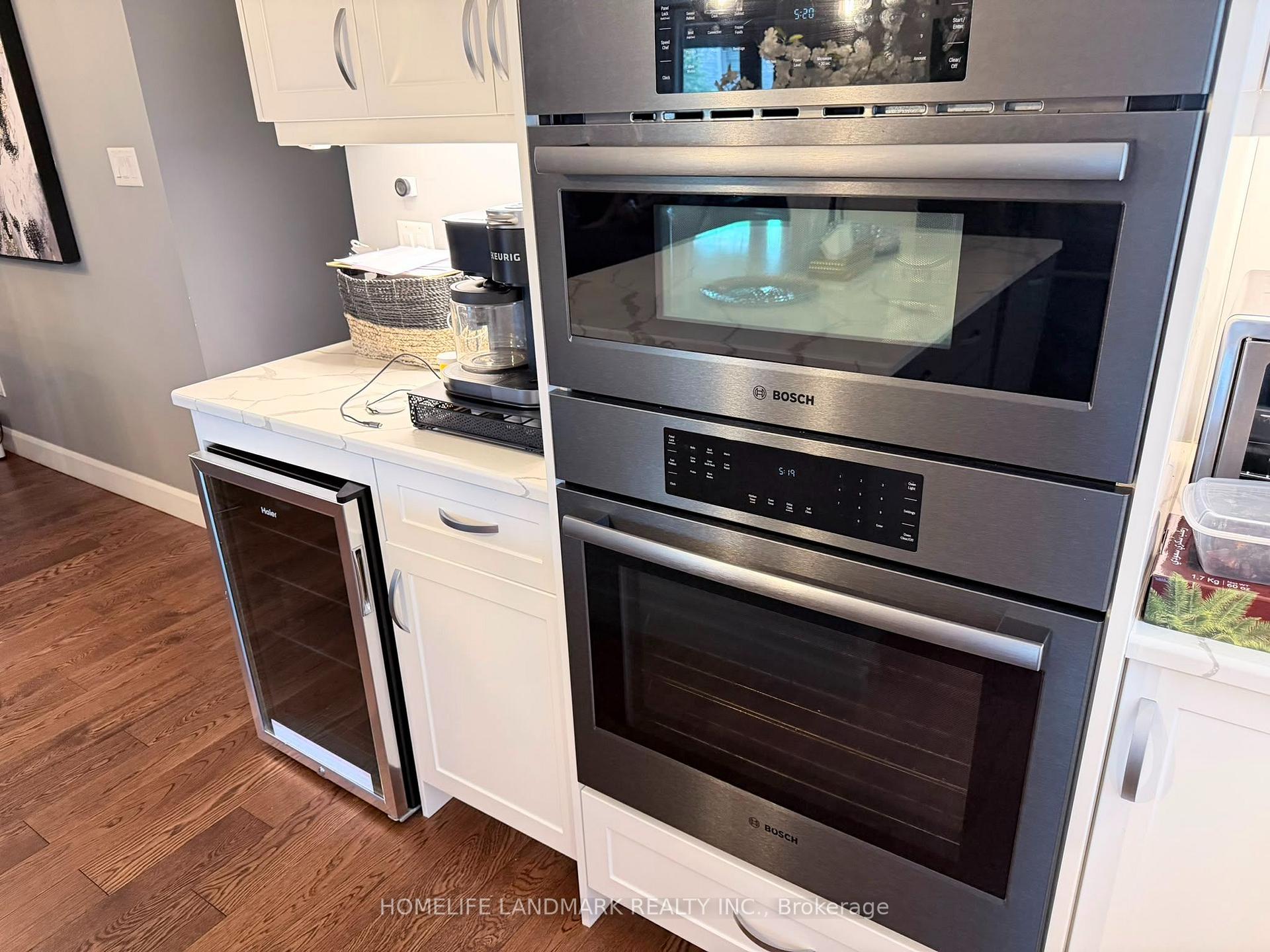 Photo 4 of 107 Greendale Crescent, Kitchener, Chicopee/Freeport — HOMEH