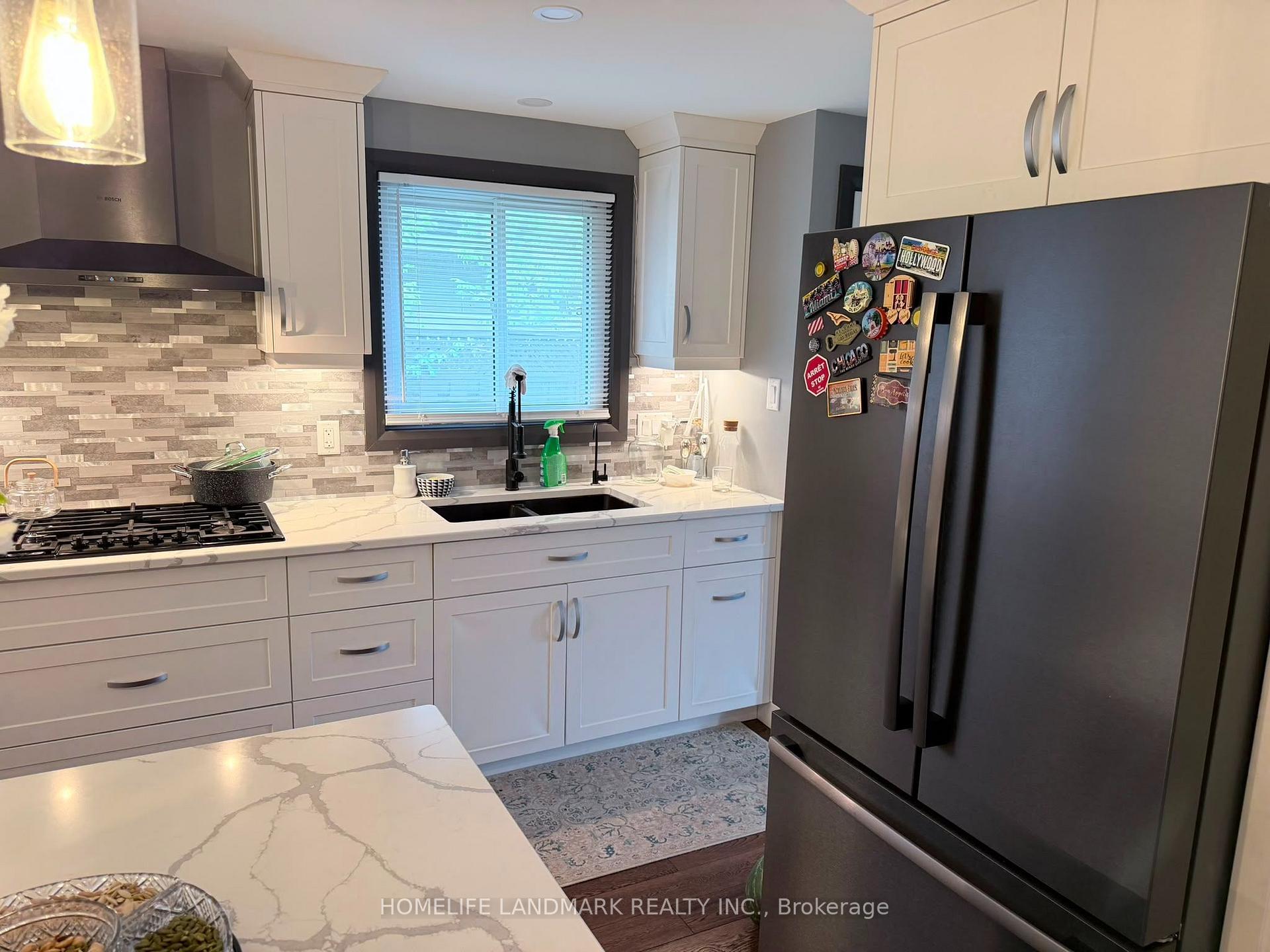 Photo 5 of 107 Greendale Crescent, Kitchener, Chicopee/Freeport — HOMEH