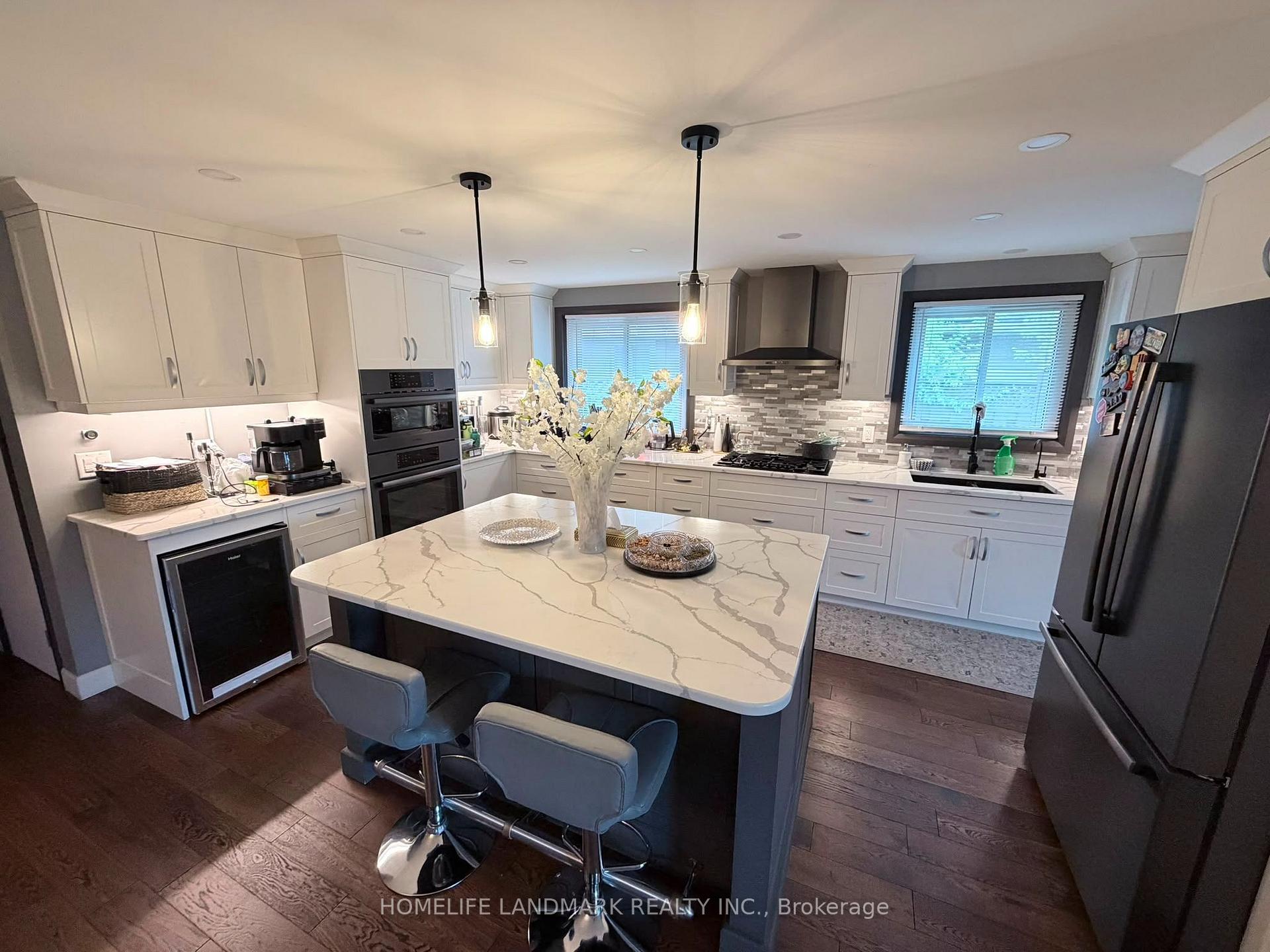 Photo 8 of 107 Greendale Crescent, Kitchener, Chicopee/Freeport — HOMEH