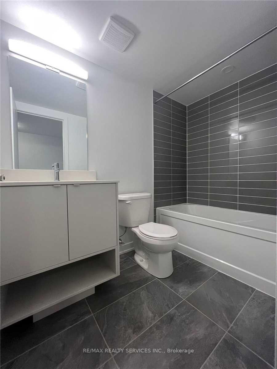 Photo 11 of 3168 Lotus Common, Burlington, Alton — HOMEH