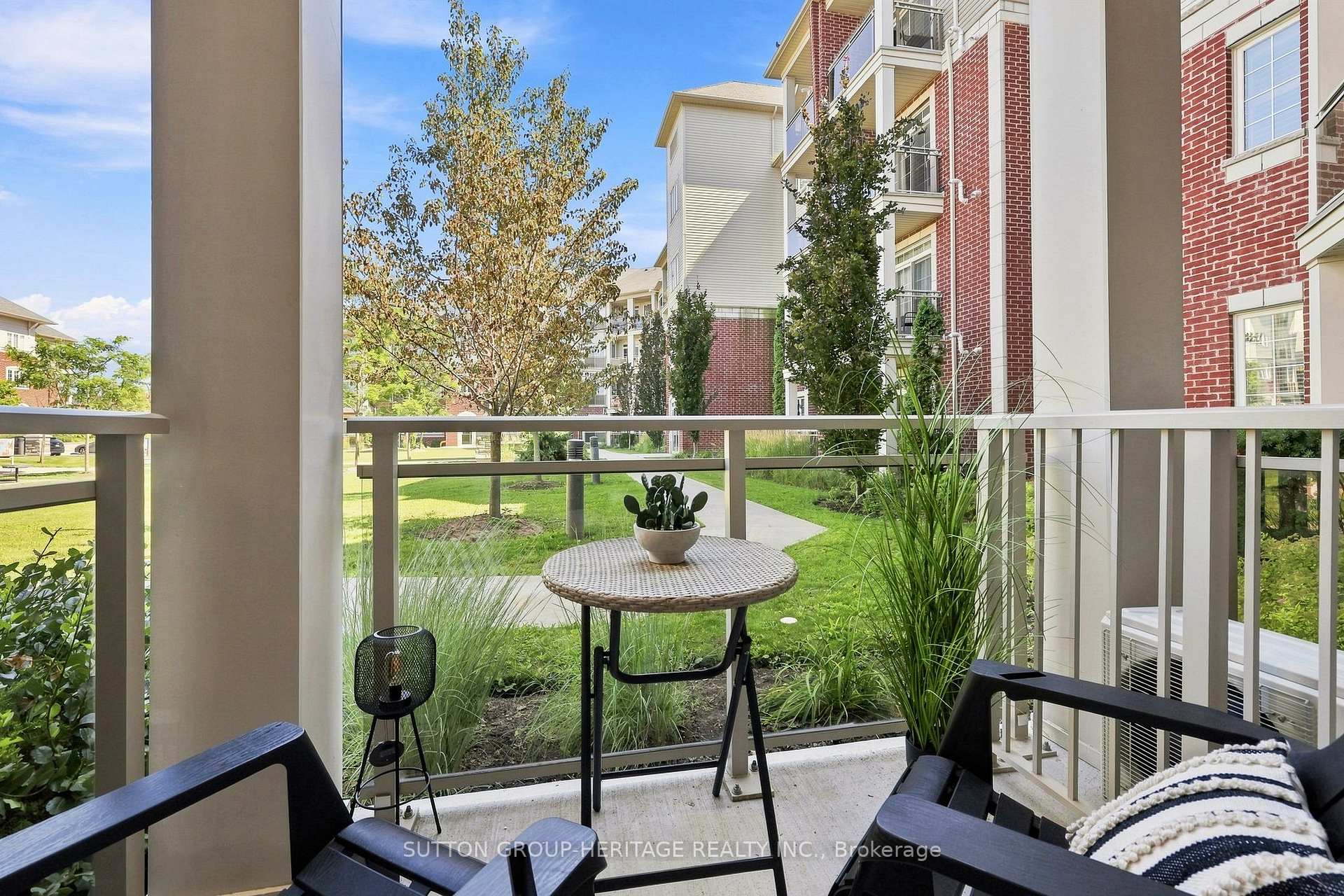 Photo 9 of Unit 108, 84 Aspen Springs Drive, Clarington, Bowmanville — HOMEH