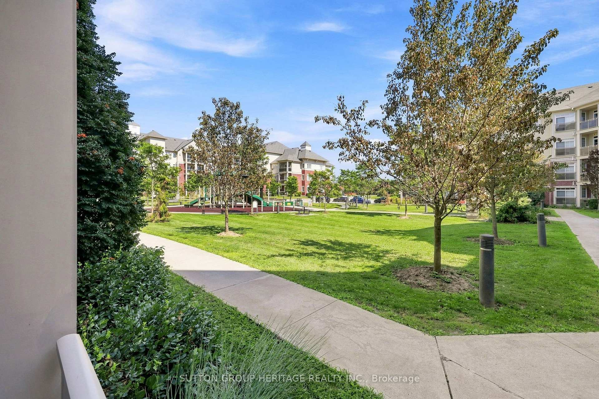 Photo 10 of Unit 108, 84 Aspen Springs Drive, Clarington, Bowmanville — HOMEH