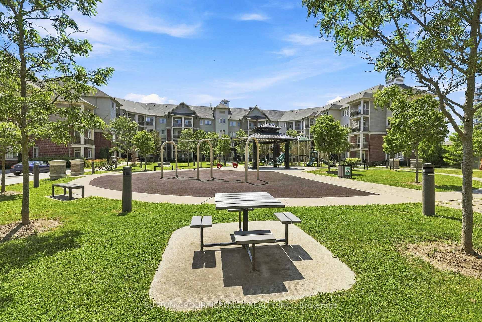 Photo 28 of Unit 108, 84 Aspen Springs Drive, Clarington, Bowmanville — HOMEH