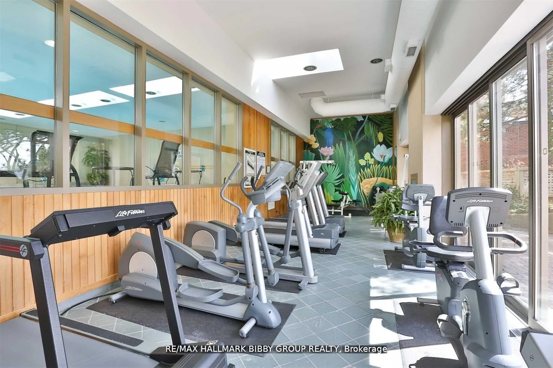 Photo 38 of Unit 605, 61 St Clair Avenue W, Toronto, Yonge-St. Clair — HOMEH