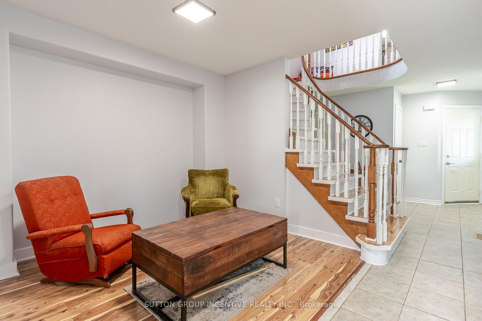 Photo 17 of 17 Shaina Court, Barrie, Painswick South — HOMEH