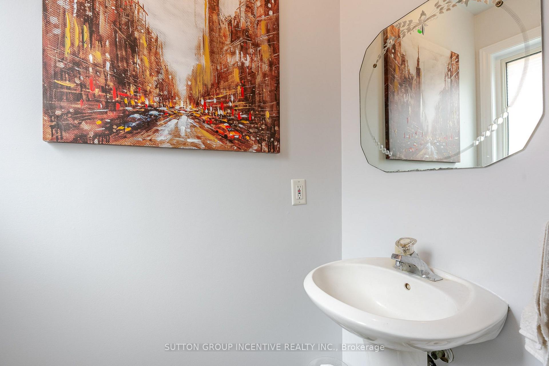 Photo 18 of 17 Shaina Court, Barrie, Painswick South — HOMEH