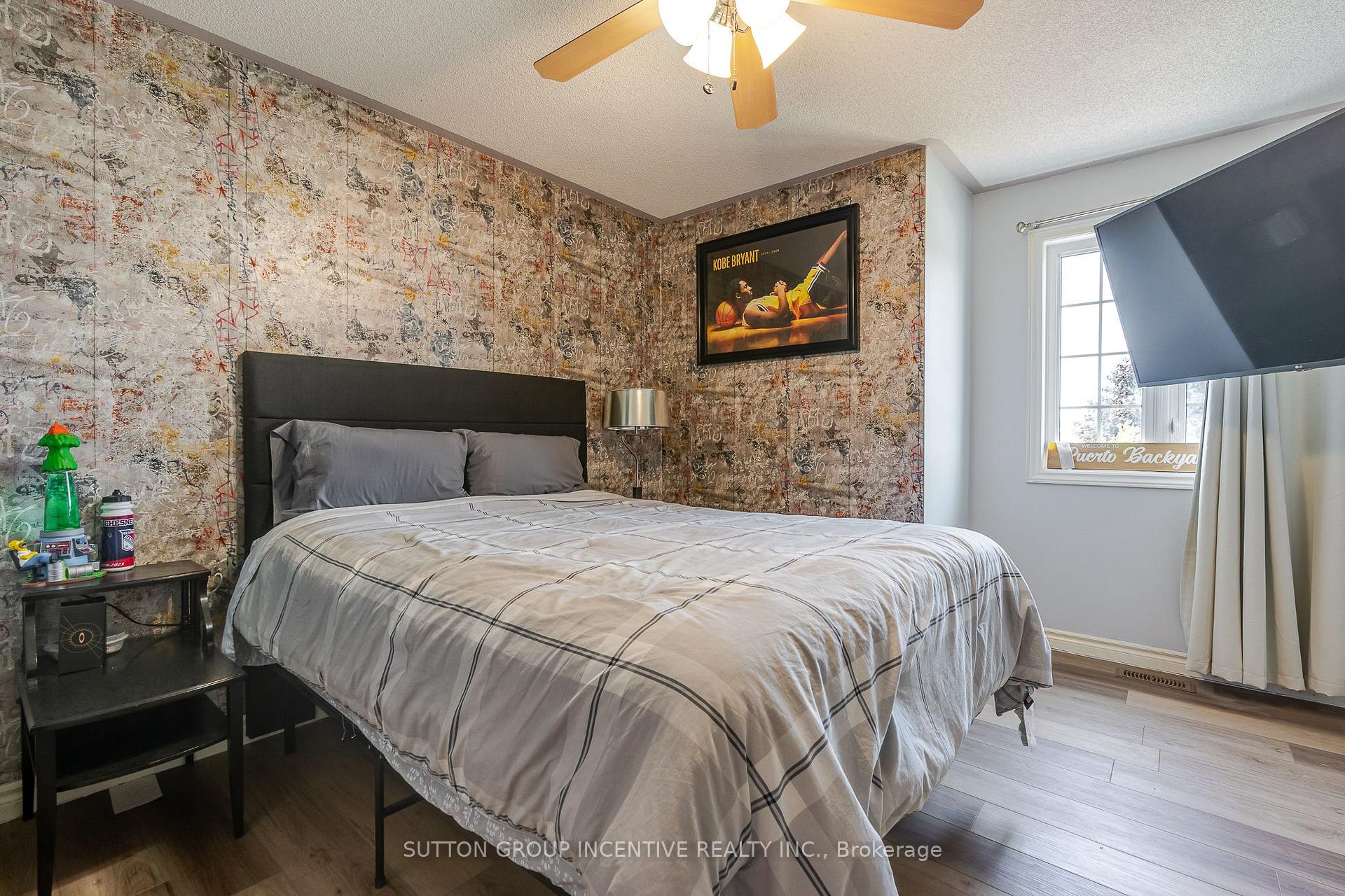 Photo 23 of 17 Shaina Court, Barrie, Painswick South — HOMEH