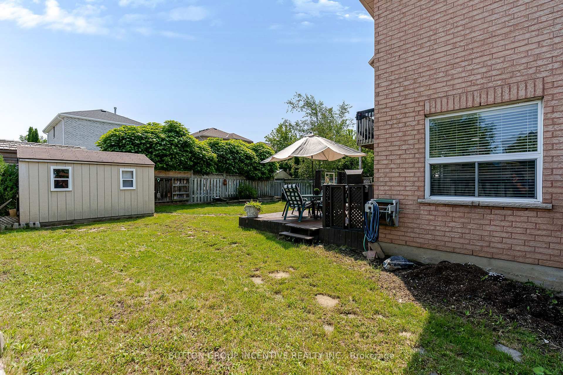 Photo 35 of 17 Shaina Court, Barrie, Painswick South — HOMEH