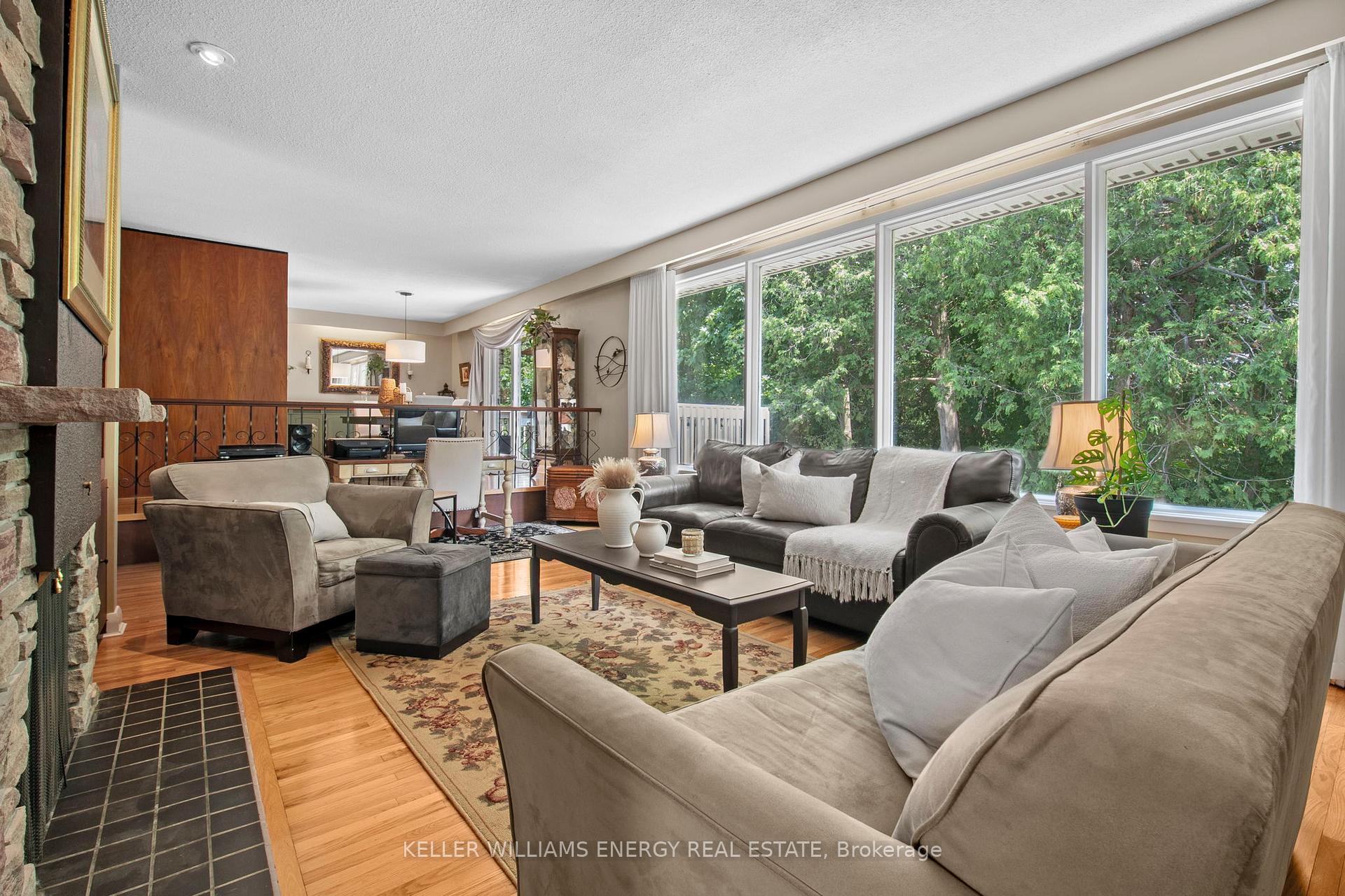 Photo 12 of 833 Glenmanor Drive, Oshawa, Northglen — HOMEH