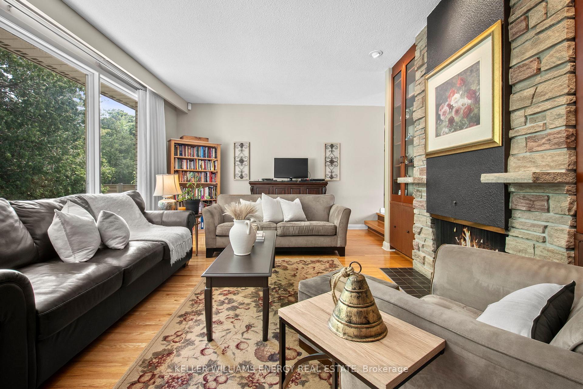 Photo 13 of 833 Glenmanor Drive, Oshawa, Northglen — HOMEH