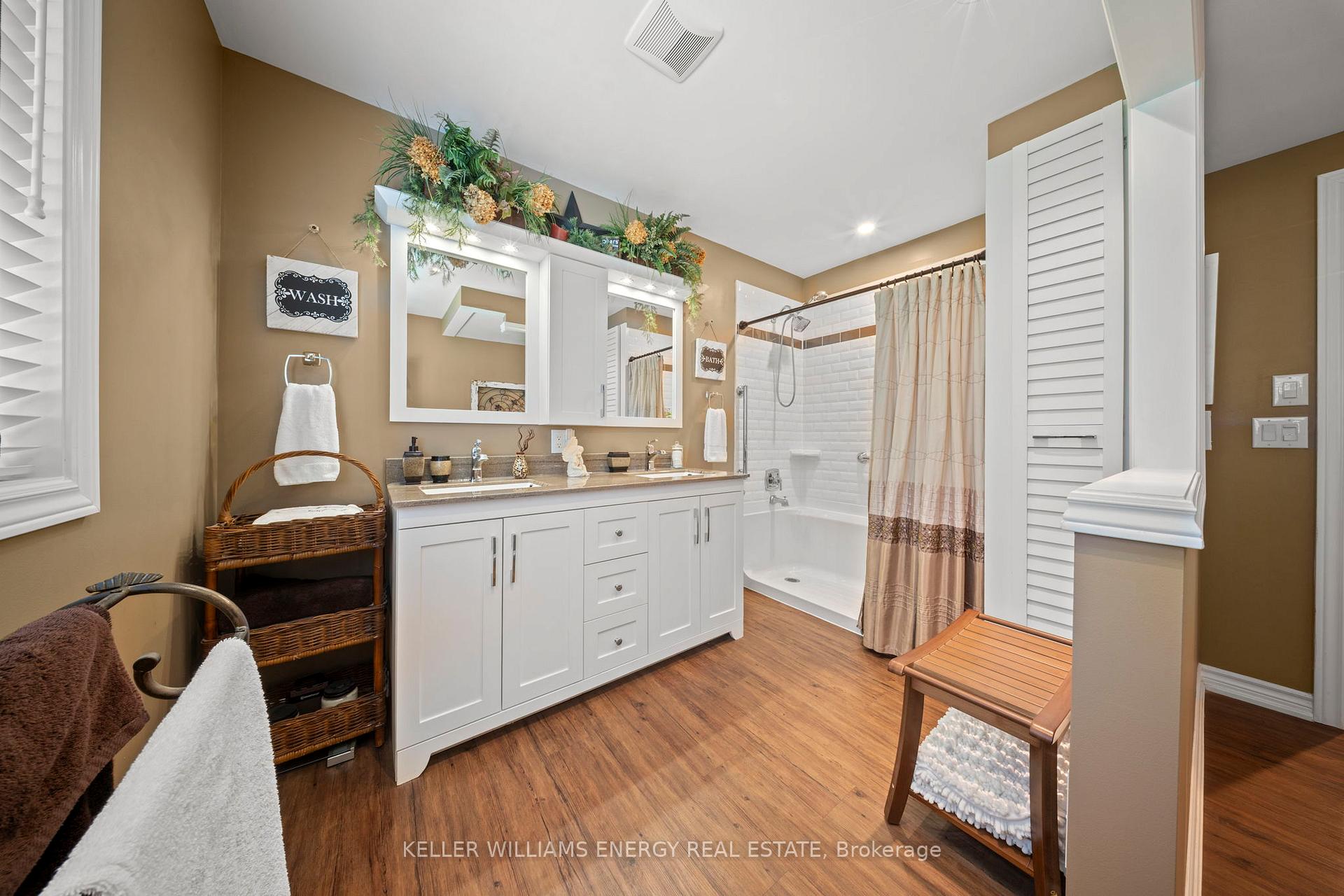 Photo 26 of 833 Glenmanor Drive, Oshawa, Northglen — HOMEH