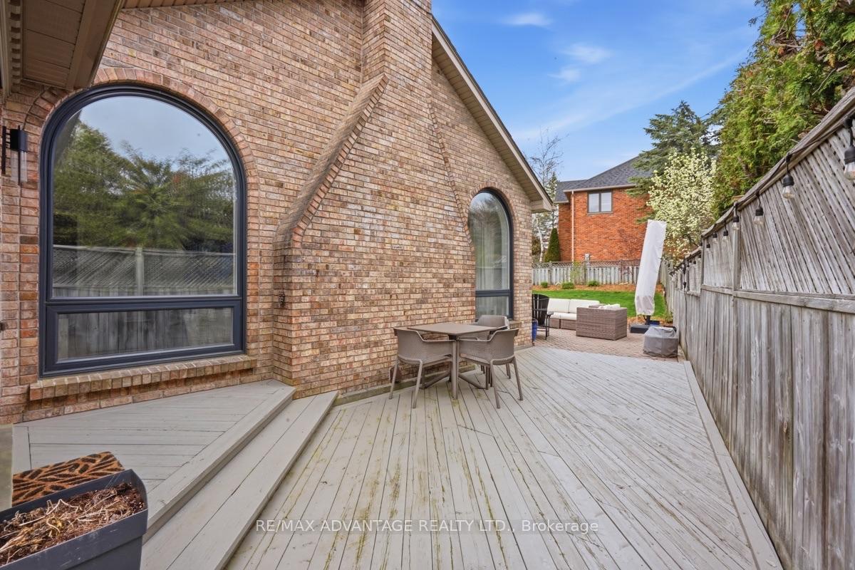 Photo 37 of 1 Smallman Drive, London, North A — HOMEH