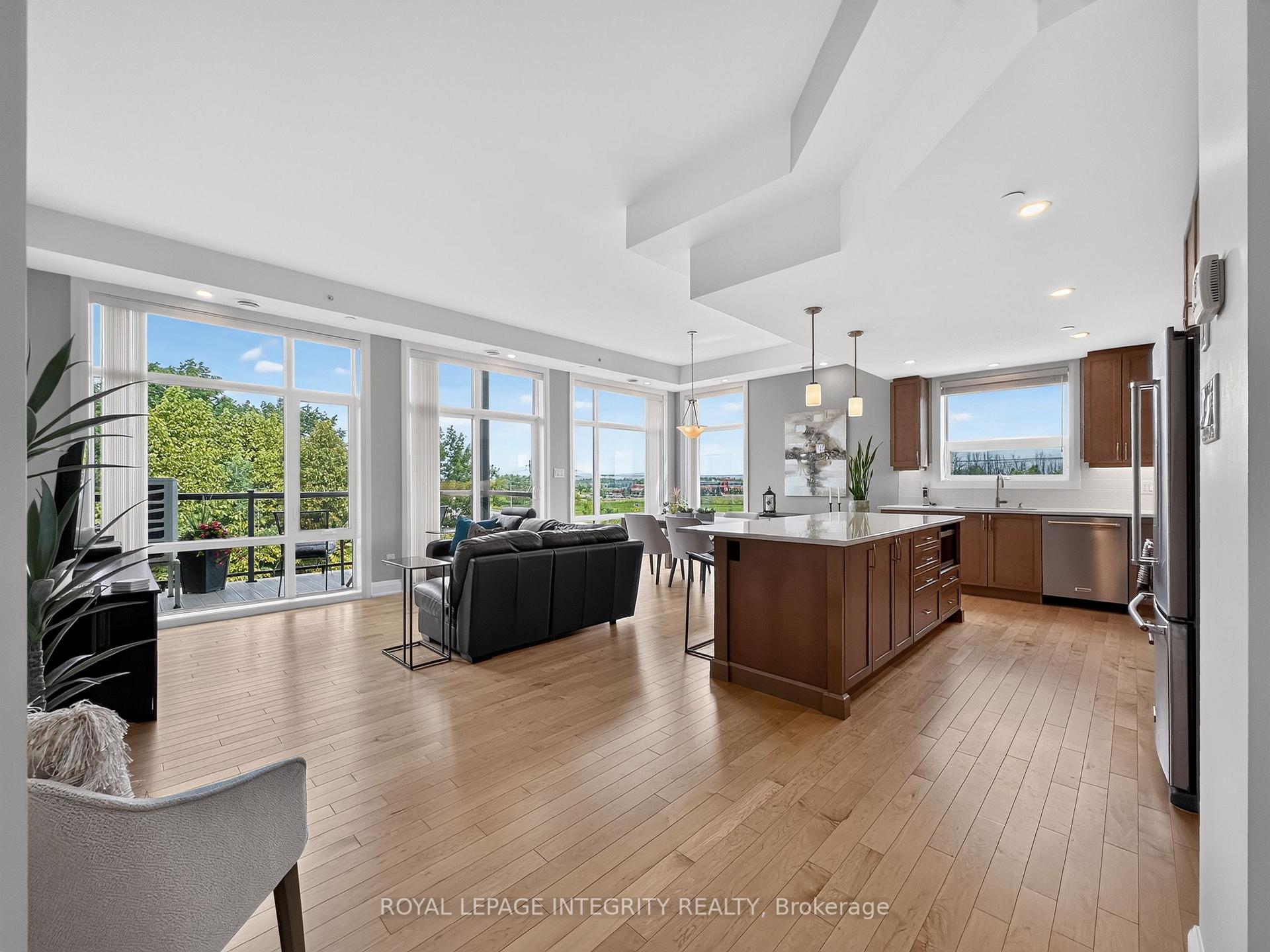 Photo 9 of Unit 303, 100 Cortile Private, Ottawa, Riverside South/Gloucester Glen — HOMEH