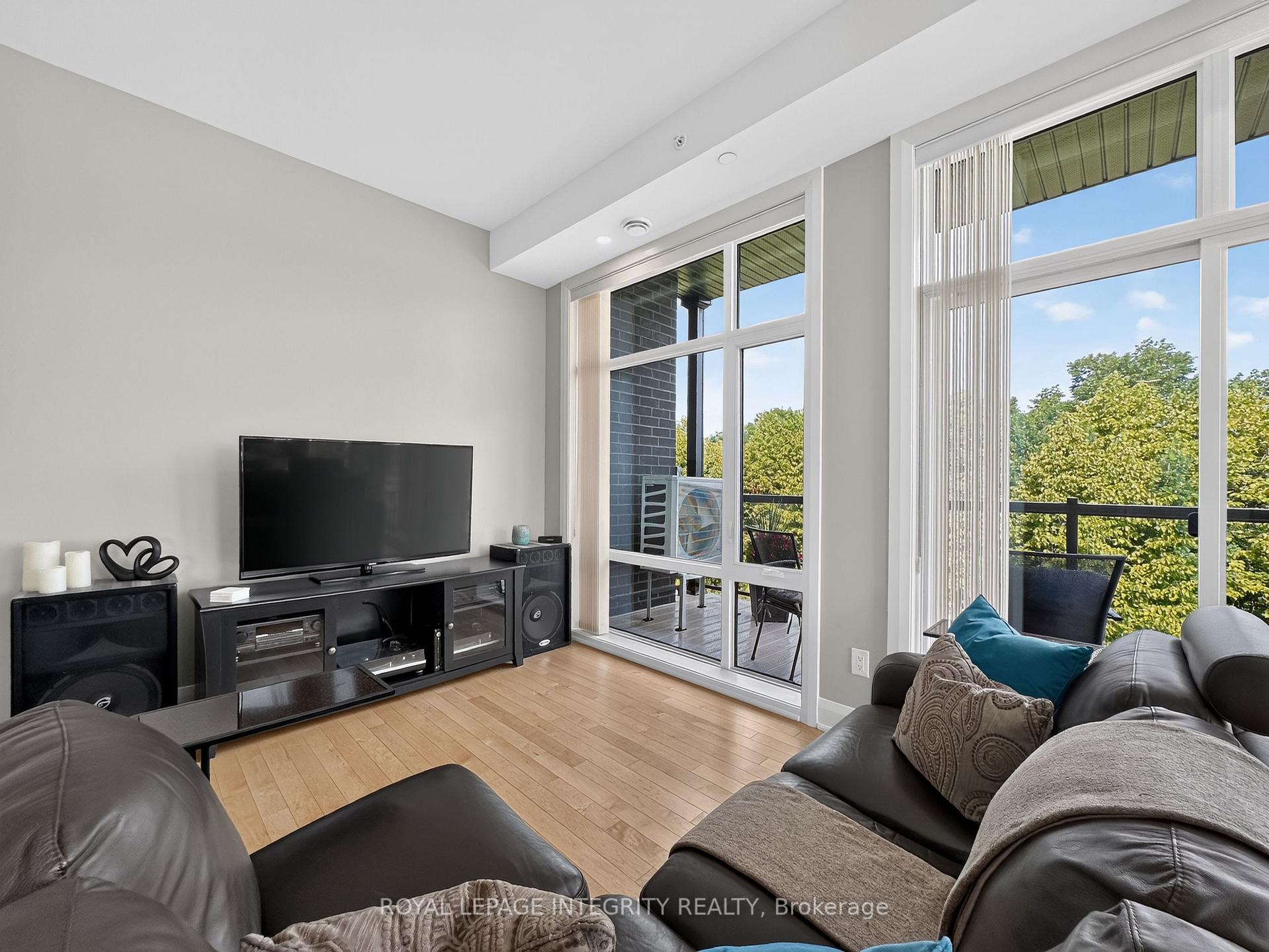Photo 19 of Unit 303, 100 Cortile Private, Ottawa, Riverside South/Gloucester Glen — HOMEH
