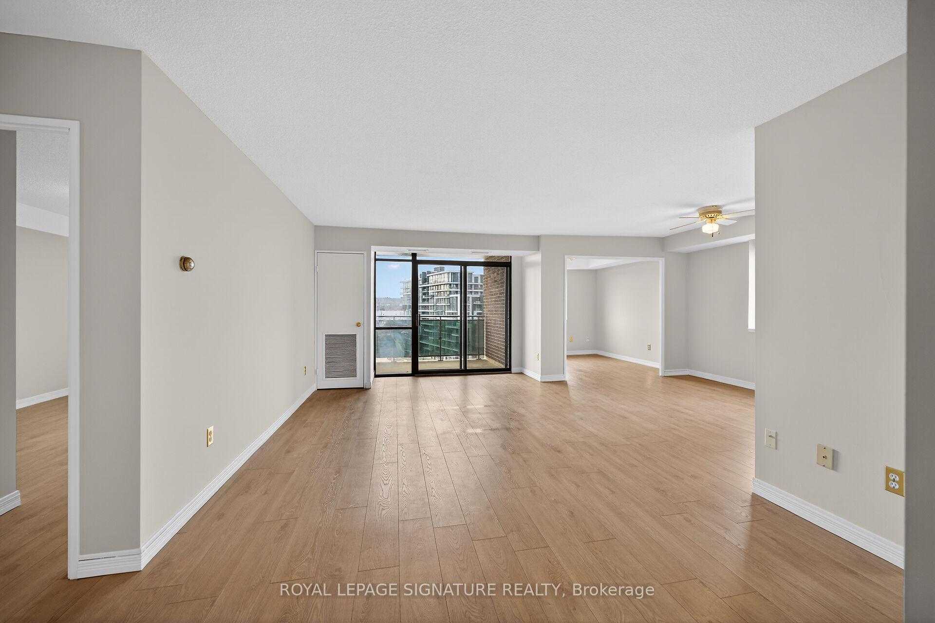 Photo 6 of Unit 907, 301 Frances Avenue, Hamilton, Lakeshore — HOMEH