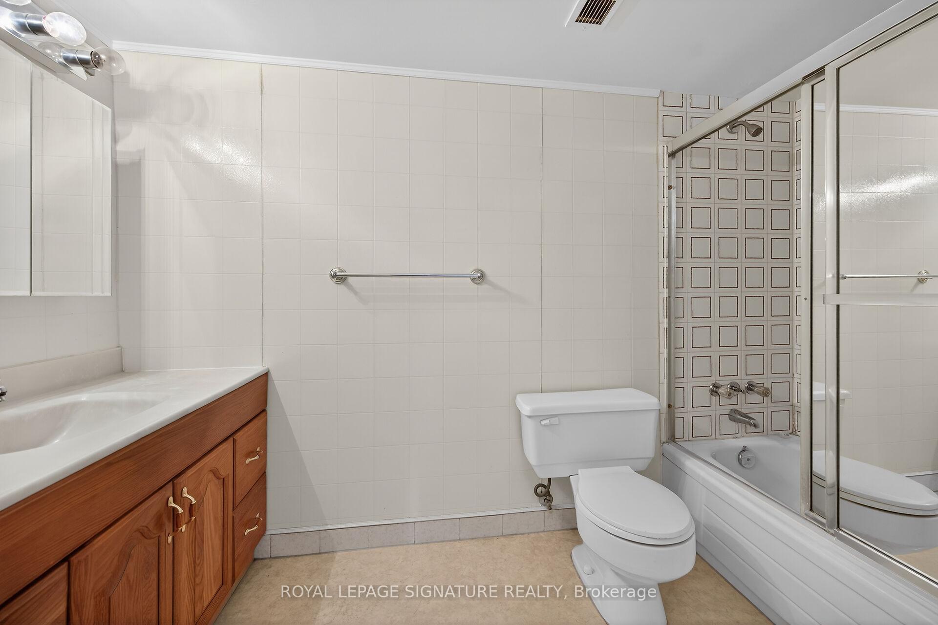 Photo 22 of Unit 907, 301 Frances Avenue, Hamilton, Lakeshore — HOMEH